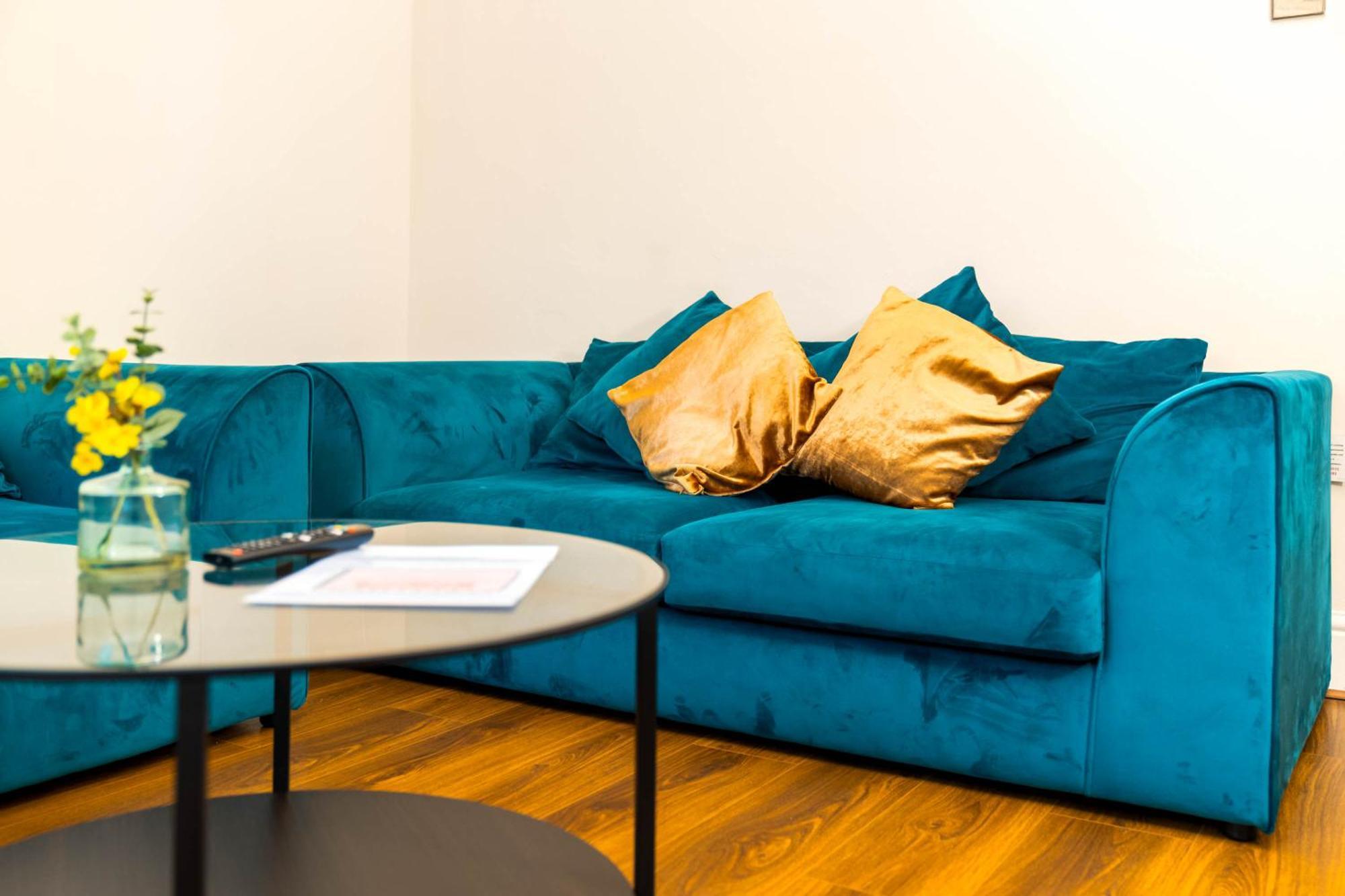 3 Bed House For Contractors & Families And Free Parking Villa Birmingham Buitenkant foto