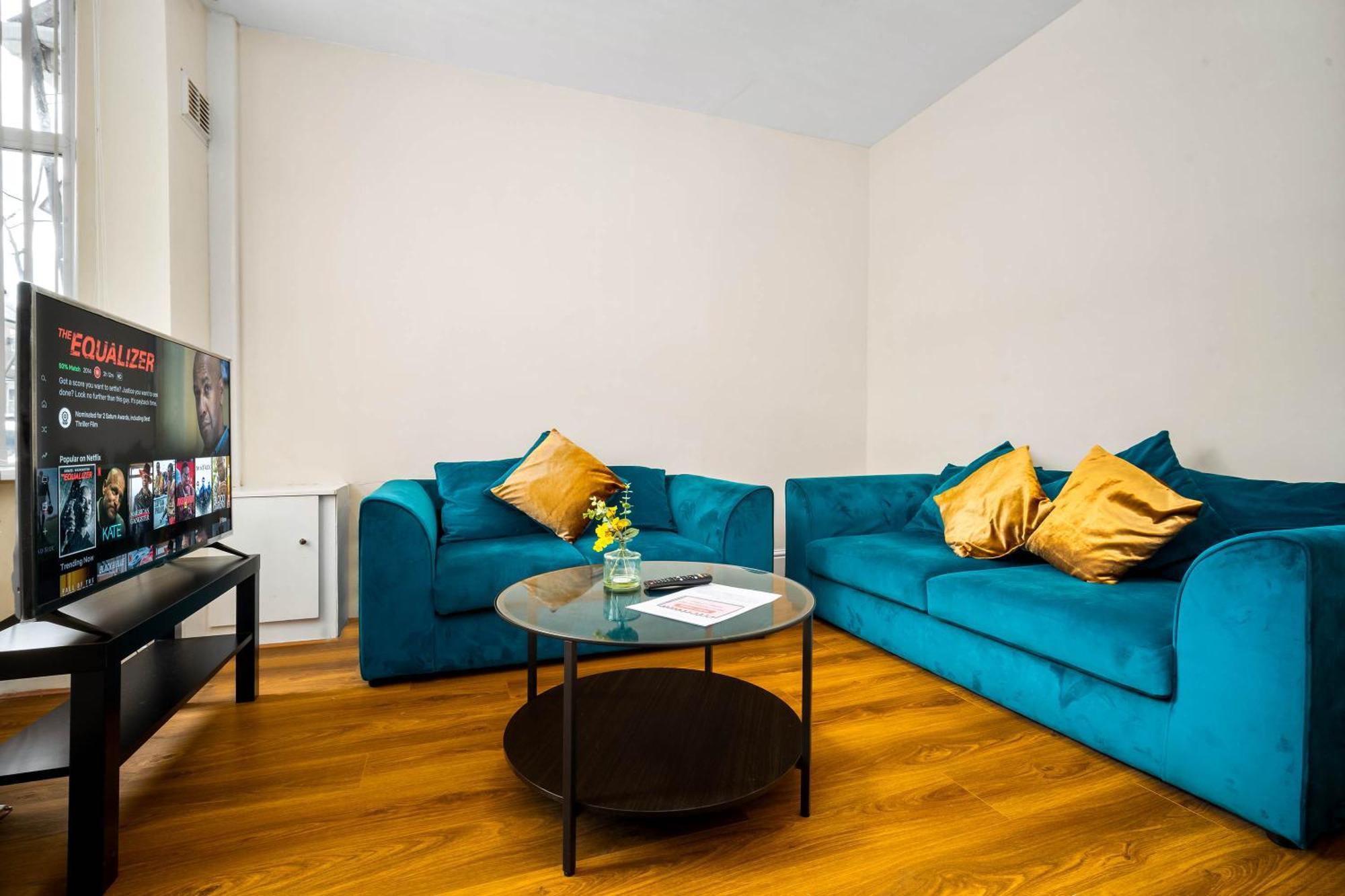 3 Bed House For Contractors & Families And Free Parking Villa Birmingham Buitenkant foto